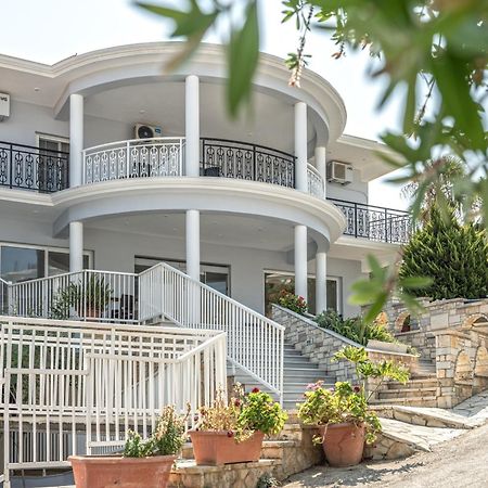 Christina Apartments 티실리비 외부 사진