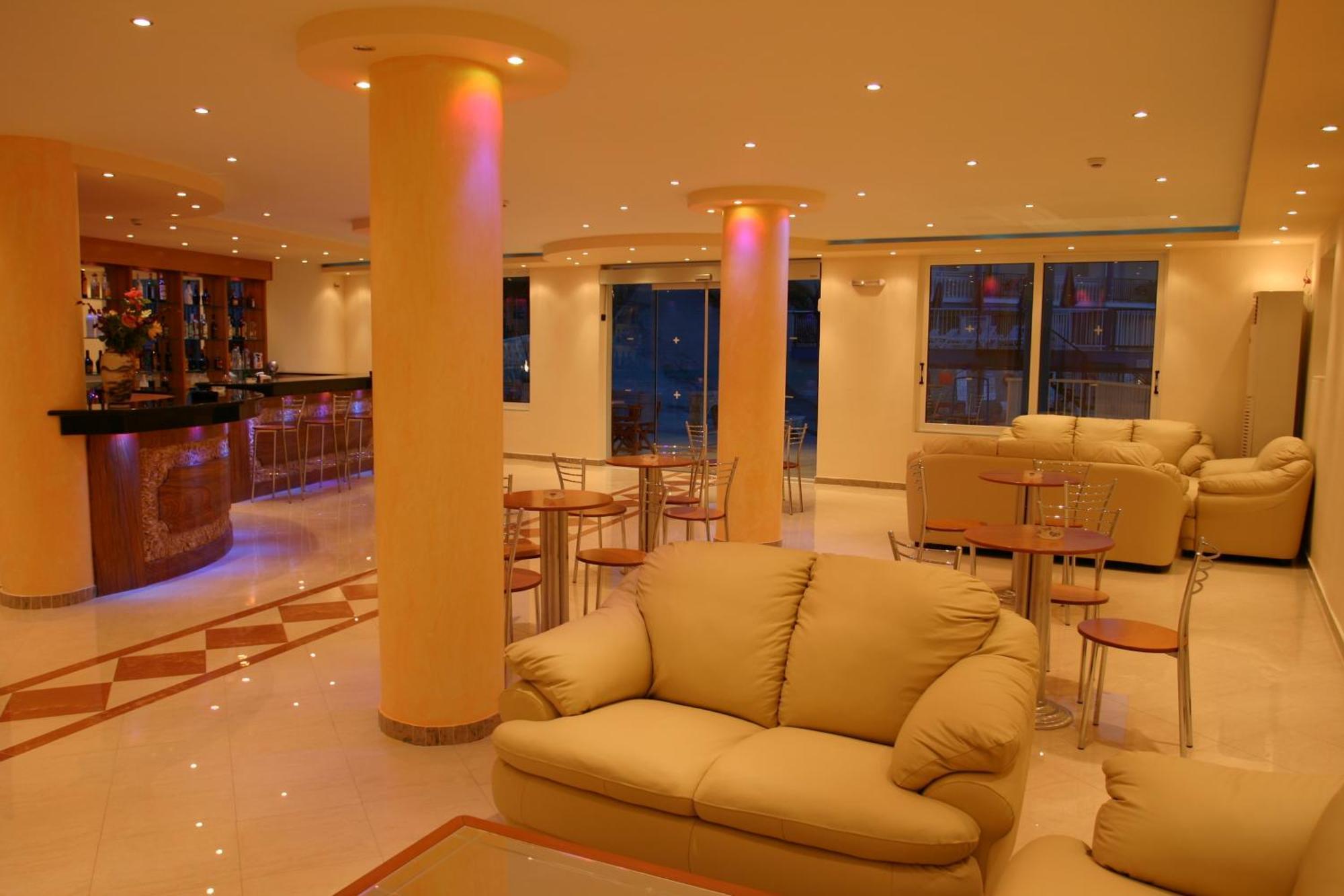 Christina Apartments 티실리비 외부 사진