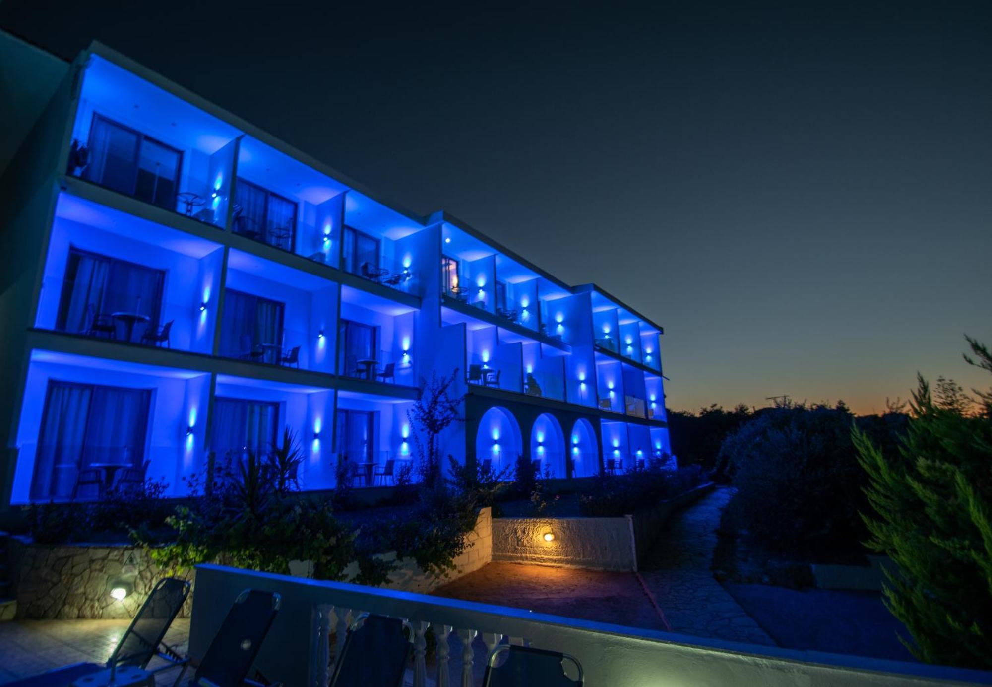 Christina Apartments 티실리비 외부 사진